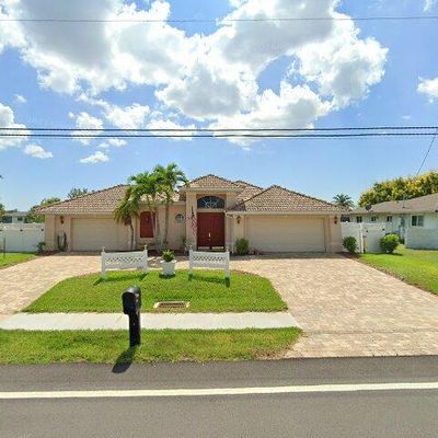 308 Nicholas Pkwy E, Cape Coral, FL 33990