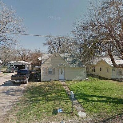 309 Live Oak St, Bowie, TX 76230