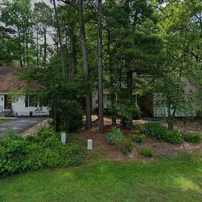 31 Castle Dr, Berlin, MD 21811