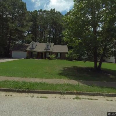 310 Magnolia Ln, Monroe, GA 30655