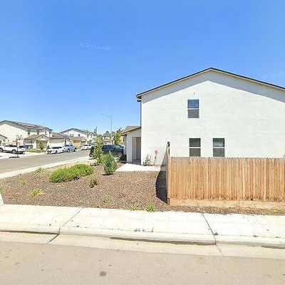 3658 N Ivanhoe Ave, Fresno, CA 93722