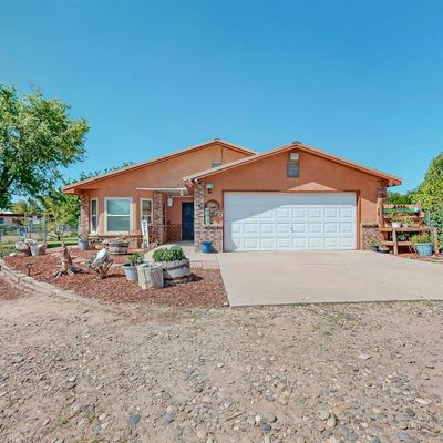 38 Bennett Rd, Los Lunas, NM 87031