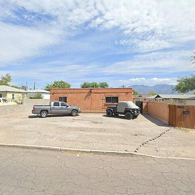 3815 E Bellevue St, Tucson, AZ 85716