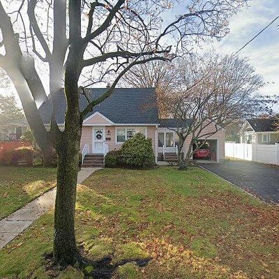 384 Monmouth Ave, New Milford, NJ 07646