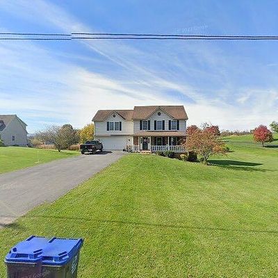 386 Pheasant Ln, Carlisle, PA 17015