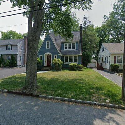 39 Irving Ave, Livingston, NJ 07039