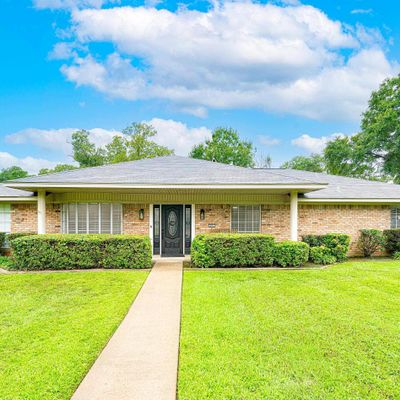 401 N Sherwood Dr, White Oak, TX 75693