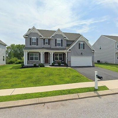 35 Iroquois Dr, York, PA 17406