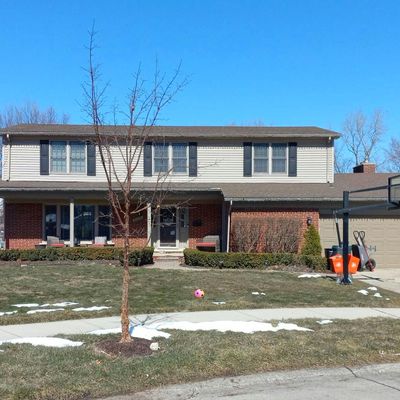 35024 Bristol Ct, Livonia, MI 48154