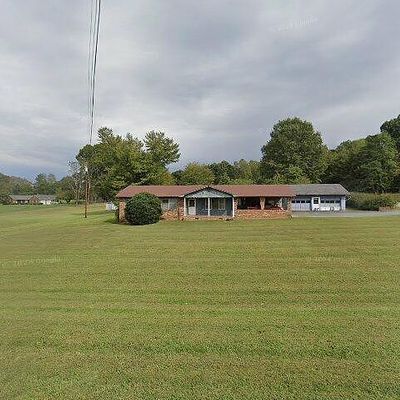 3524 Us 21 Hwy, Hamptonville, NC 27020