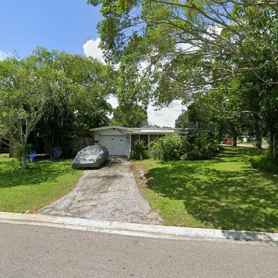 359 55 Th Ave Ne, Saint Petersburg, FL 33703