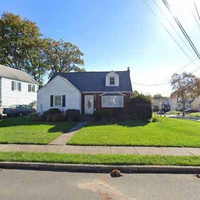 36 Howard Pl, Nutley, NJ 07110