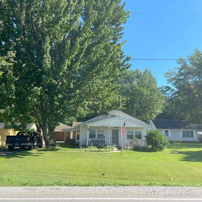 3613 Smith Rd, Lambertville, MI 48144