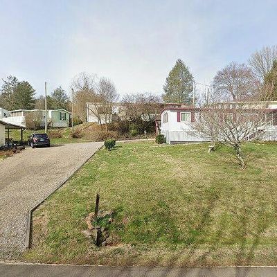 43 S Front St, Franklin, NC 28734