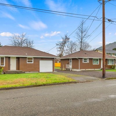 434 3 Rd St, Morton, WA 98356