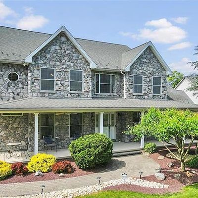 4342 Christian Springs Rd, Nazareth, PA 18064