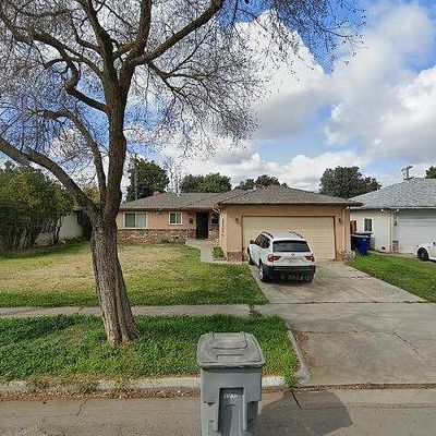 4355 N 5 Th St, Fresno, CA 93726