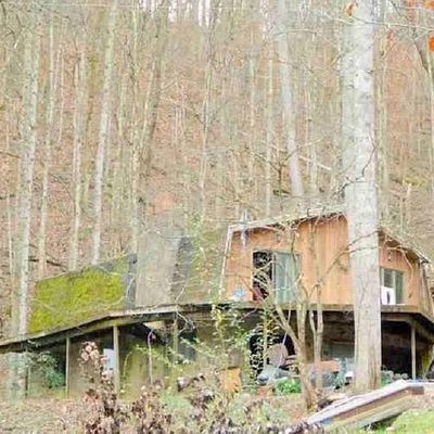 437 Shawn Howell Subdivison, Prestonsburg, KY 41653