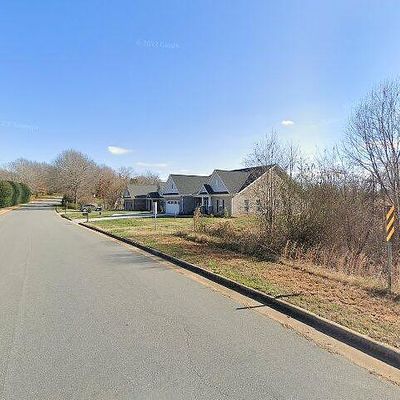 439 Oak Valley Blvd, Advance, NC 27006