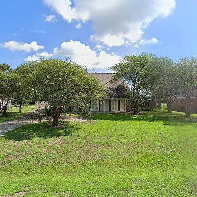 446 Pecan Ave, New Roads, LA 70760