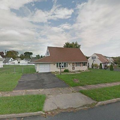 45 Curry Hill Rd, Levittown, PA 19057