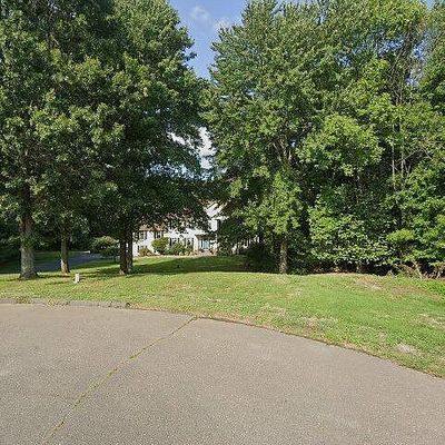 46 Stonehedge Ln, Monroe, CT 06468