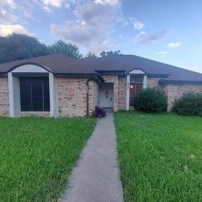 4624 Preston Trail Dr, Mesquite, TX 75150