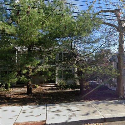 469 Undercliff Ave, Edgewater, NJ 07020