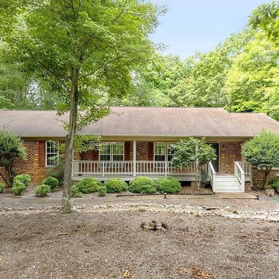 41 Colonial Rd, Palmyra, VA 22960