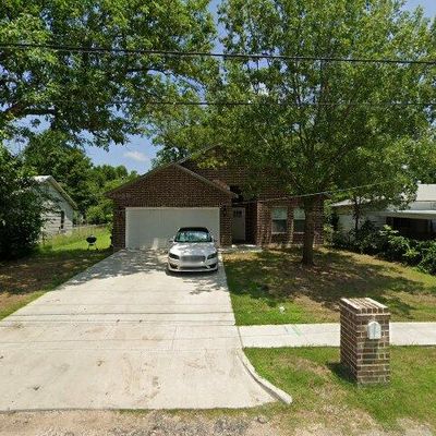 4109 3 Rd St, Greenville, TX 75401