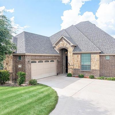 411 Sagebrush Ln, Waxahachie, TX 75165