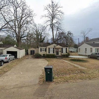 411 Taylor Dr, Greenwood, MS 38930