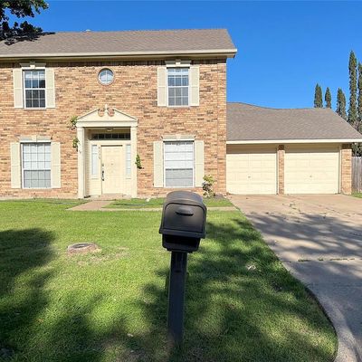 4138 Briar Hill Dr, Grand Prairie, TX 75052