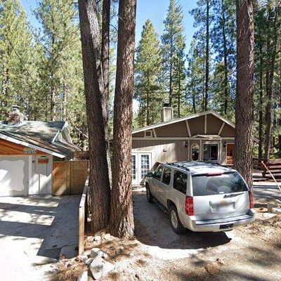 41596 Comstock Ln, Big Bear Lake, CA 92315