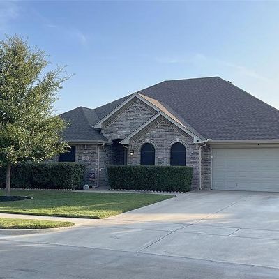 420 Hummingbird Trl, Crowley, TX 76036