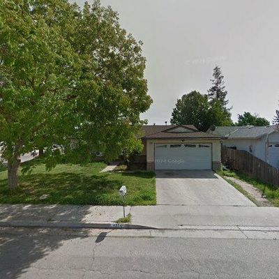 4204 N Barcus Ave, Fresno, CA 93722