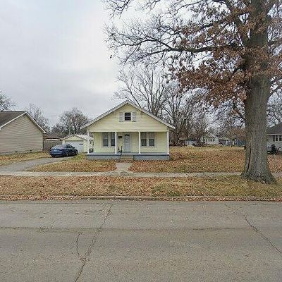 422 W Yoakum Ave, Chaffee, MO 63740