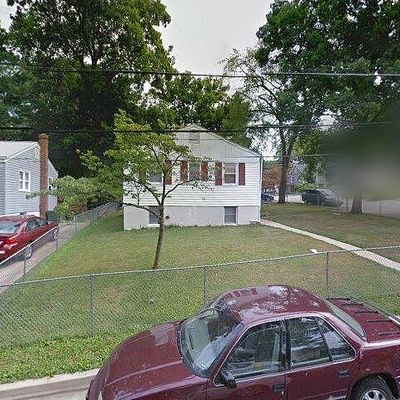 5026 Kenesaw St, College Park, MD 20740