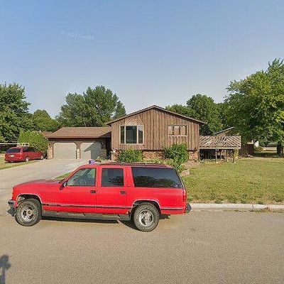 503 Hawthorne Dr, Marshall, MN 56258