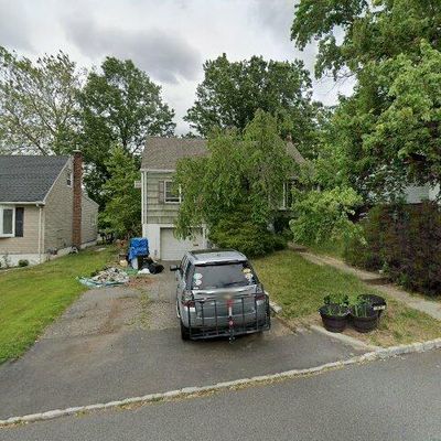 51 Phyllis Rd, West Orange, NJ 07052