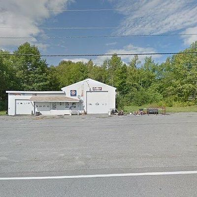 51 W Main St, Liberty, ME 04949