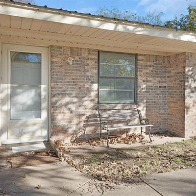 511 S Mill St, Cumby, TX 75433