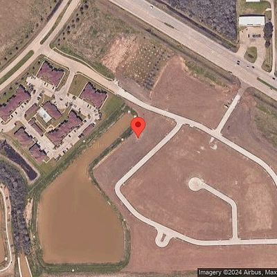 5122 Sunset Oaks Dr, Fresno, TX 77545