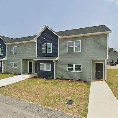 513 Directive Dr, Hope Mills, NC 28348