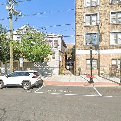 515 New York Ave, Union City, NJ 07087