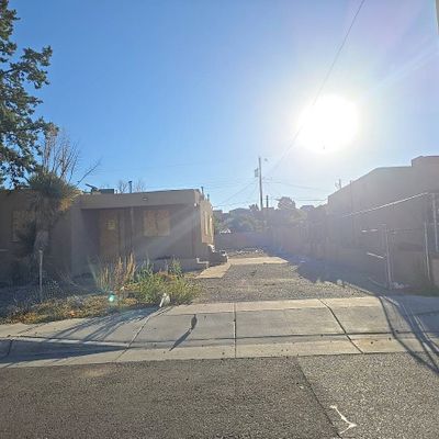 516 Mesilla St Se, Albuquerque, NM 87108