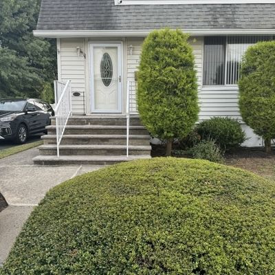 52 Glorieux St, Irvington, NJ 07111