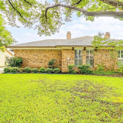 5202 Ledgestone Dr, Fort Worth, TX 76132