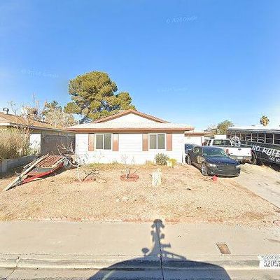 5205 Saratoga Dr, Las Vegas, NV 89120