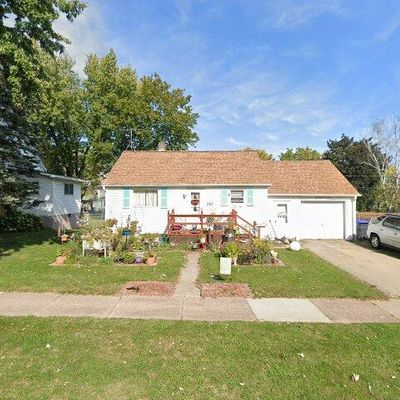 525 E Washington St, New London, WI 54961